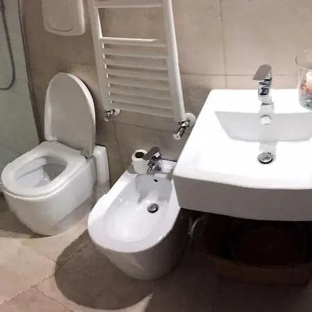 Old Town Moschetti 20 *