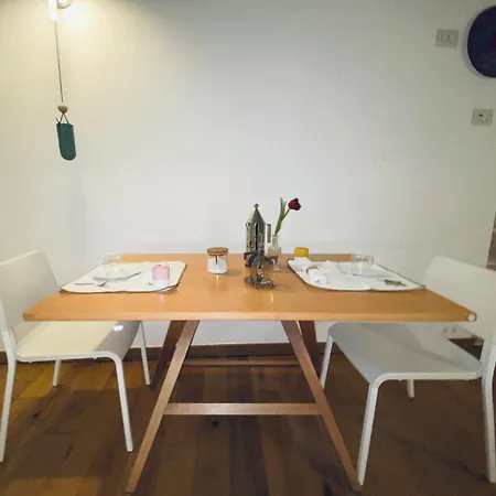 Old Town Moschetti 20 * كوراتو