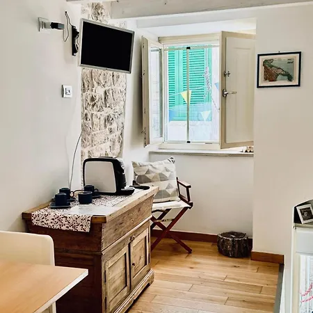 شقة Old Town Moschetti 20